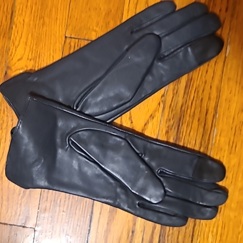 Cole Hann Leather Gloves